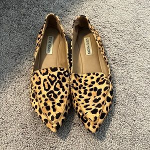 Cheetah print Steve Madden flats!